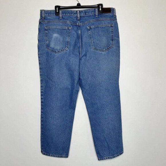 L.L. Bean Vintage Classic Fit Straight Leg Denim Jeans Tag 40x29 Actual 39x27 - Picture 2 of 8